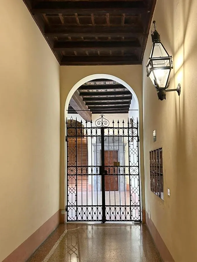 Bed and Breakfast Castellata La Suite Μπολόνια