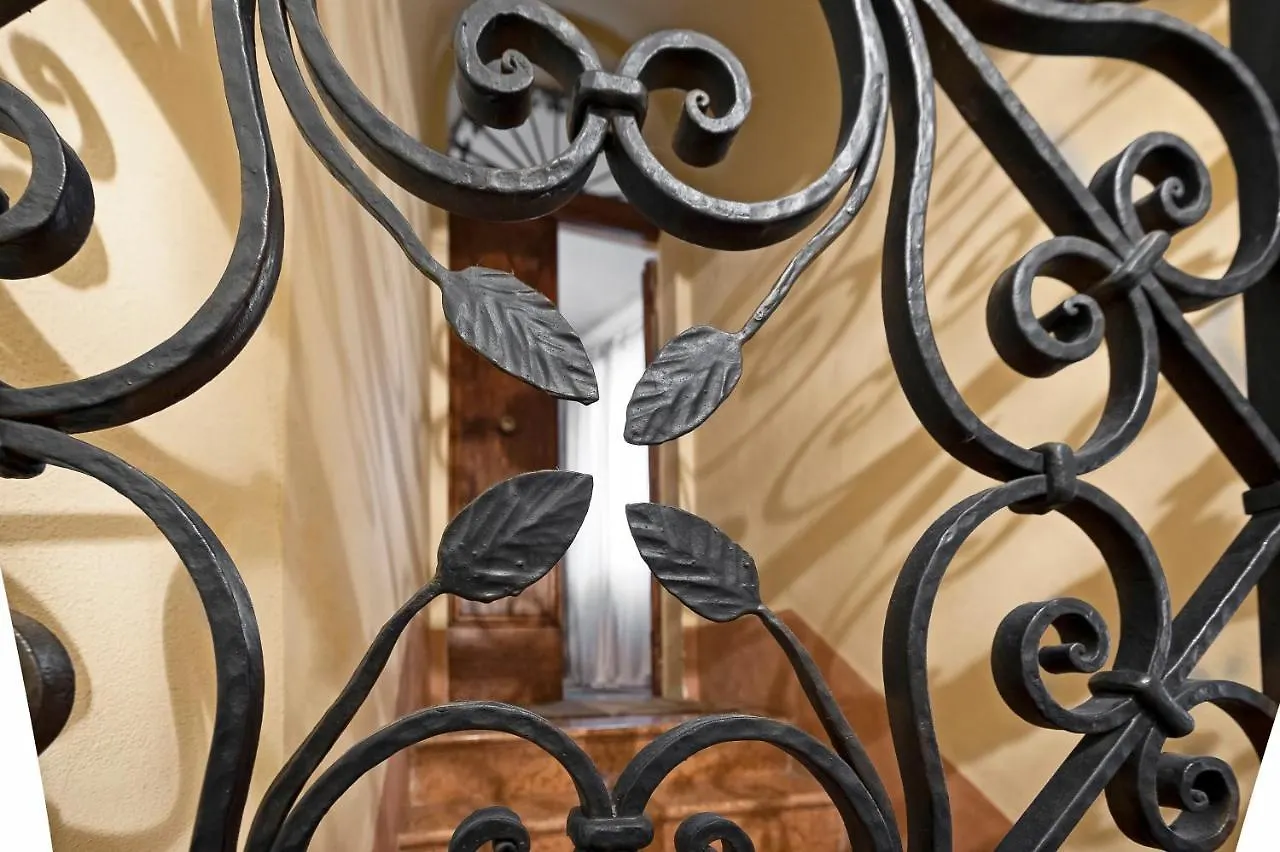 Bed & Breakfast Castellata La Suite Bologna Italy